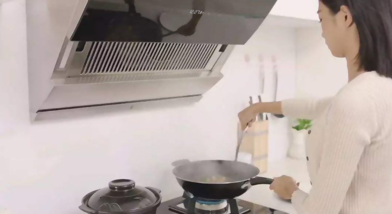 厨房放空气净化器